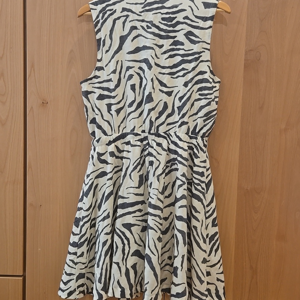 Nine West Black and White Zebra-Print Sleeveless Mini Dress, Waist Tie, L, Lined - Picture 2 of 7